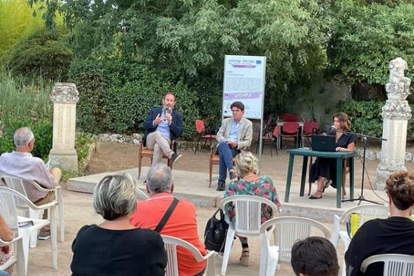 The presentation of the project to the citizens